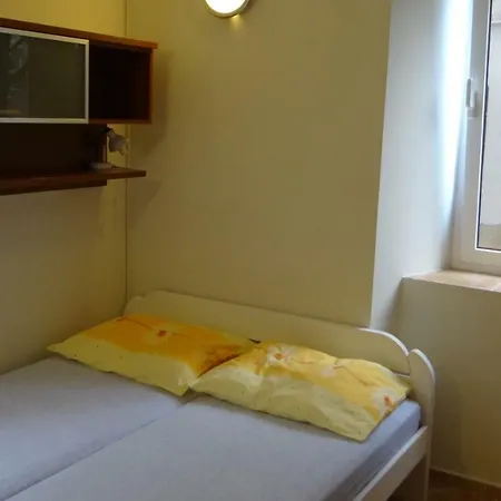 Milan 公寓 *